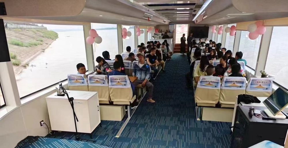 2024年5月3日劉?；閼倥e辦《墜入愛河，與你共舞》贛江游輪豪華相親之旅相親會